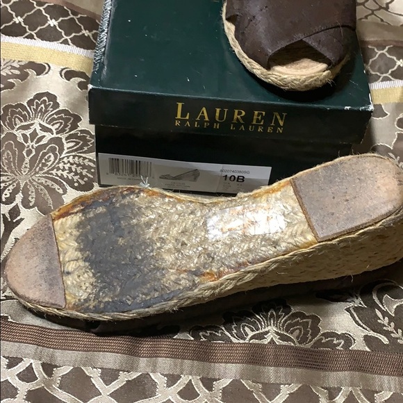 Shoes - Picture 2 of 3